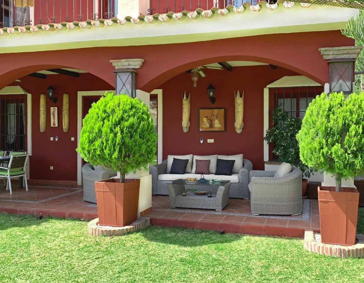 Villa Nabrisa Marbella, 5 Bedroom, Private Pool, Garden, Bbq Spanien