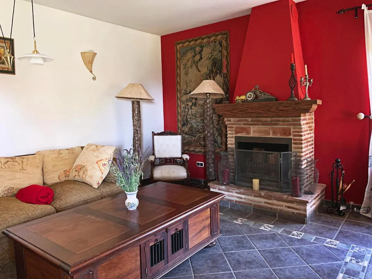 Villa Nabrisa Marbella, 5 Bedroom, Private Pool, Garden, Bbq