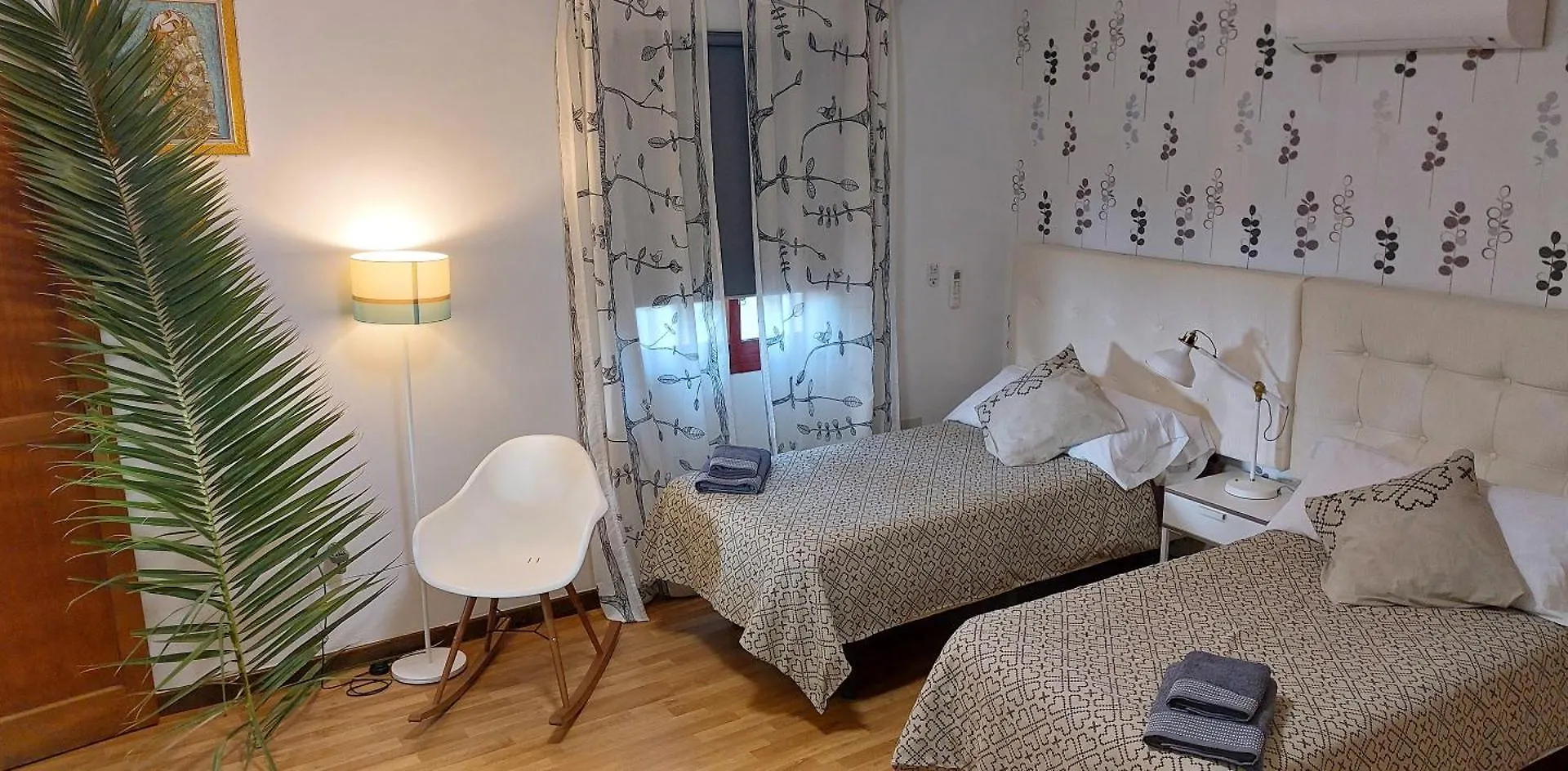 Villa Nabrisa Marbella, 5 Bedroom, Private Pool, Garden, Bbq